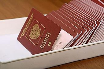 ФМС: загранпаспорта с отпечатками пальцев появятся в 2012 году