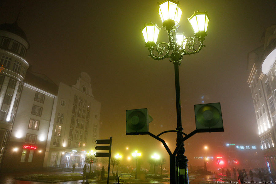 Запивалов: горожане жалуются на яркие фонари, потому что «может пропасть зрение»