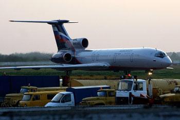 Аэропорт Храброво не принимает рейсы из-за сильного ветра