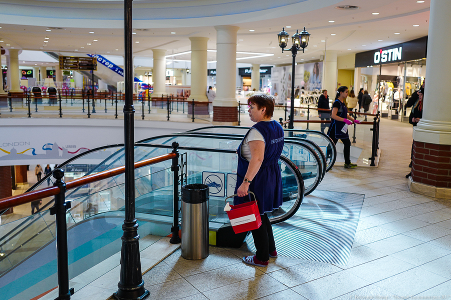 В Польше работники торговли попросили открыть ТЦ