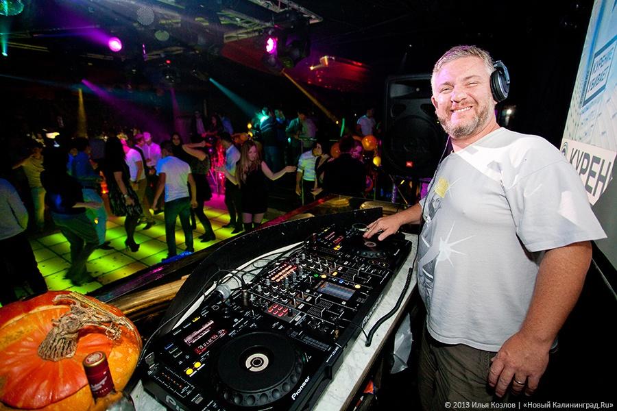 Странные танцы: в клубе «Exclusive» отметили Хеллоуин