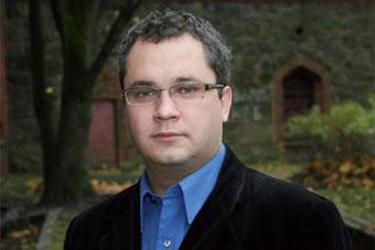 Образцов в суде требует отменить законы о передаче РПЦ зданий