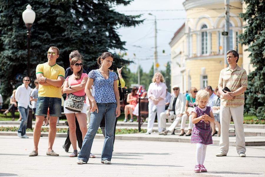 Джаз для вас: фоторепортаж с «Джаз-фонтана» у драмтеатра