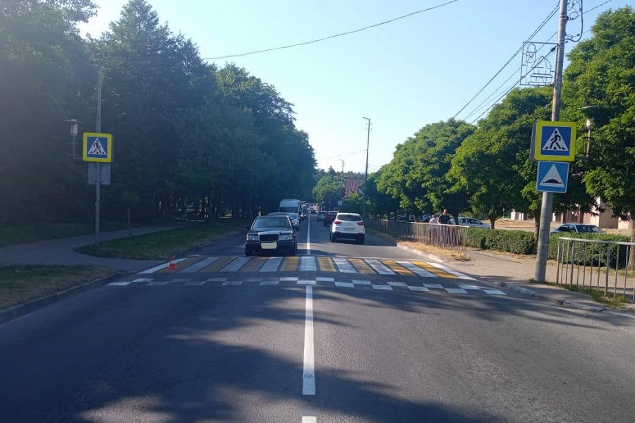 В Светлогорске «Мерседес» сбил на переходе 73-летнюю женщину (фото)