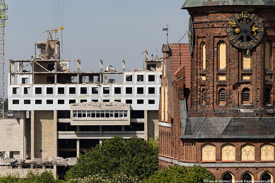 19 мая: уходящий в историю Дом Советов