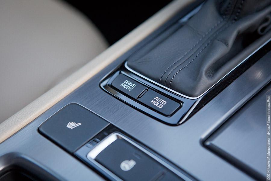 Один другого лучше: двойной тест-драйв Hyundai Genesis нового поколения