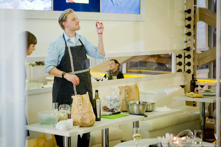  Нагруженные вилки: тапасы и пряная груша на «Открытой кухне»