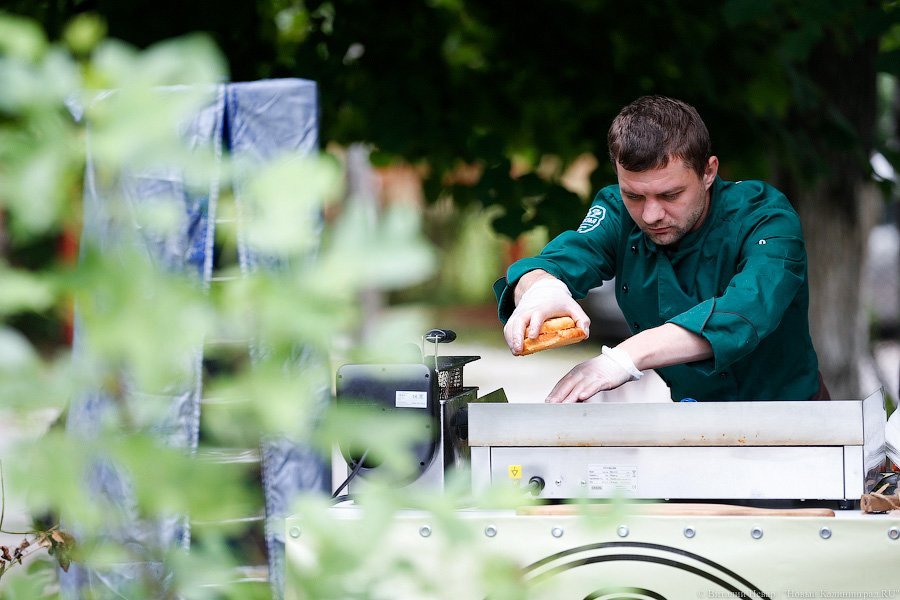 Всем двором: как прошел музыкальный пикник в сквере Готтшед