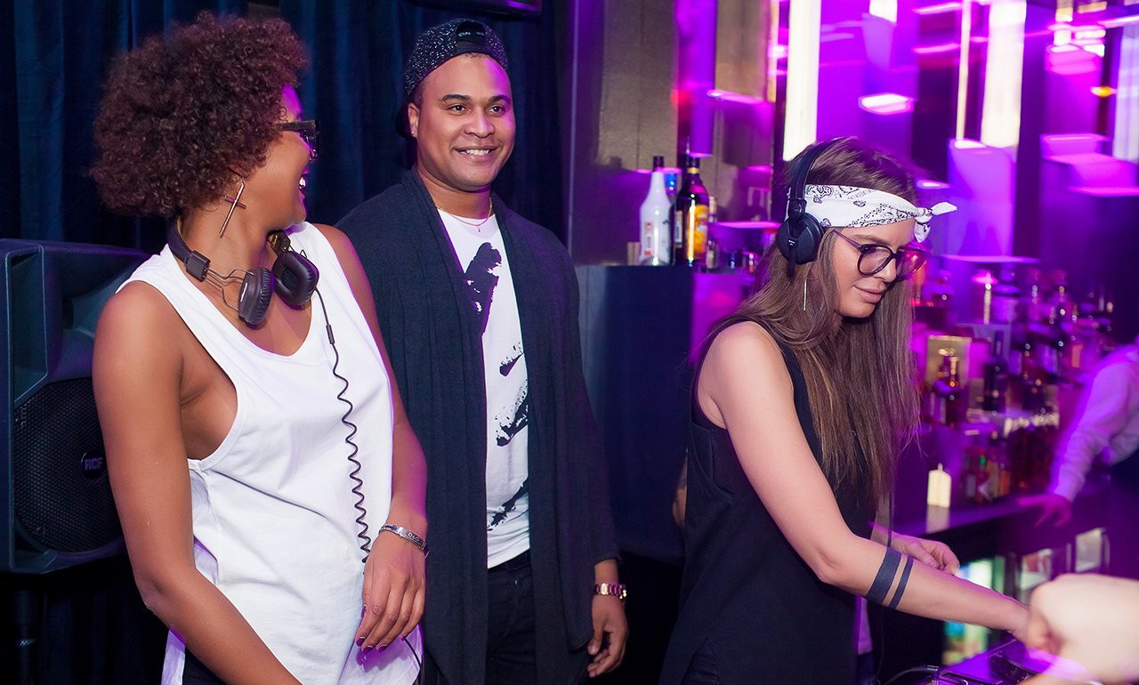 Nova Bar, перезагрузка: клубная атмосфера на бойком месте