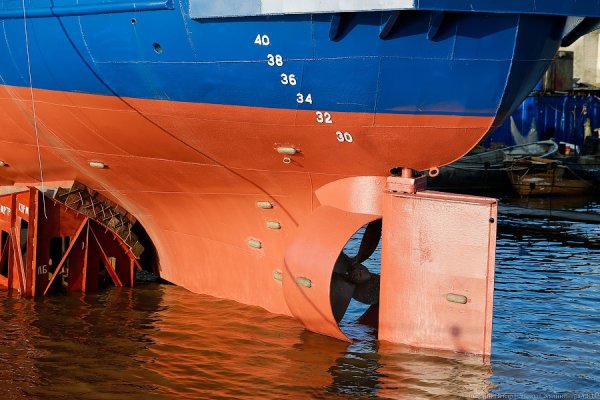 Траулер «Капитан Лобанов» отбуксировали после пожара в порт Балтийск