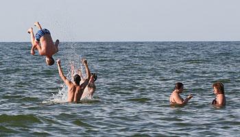 Роспотребнадзор опубликовал список пригодных для купания пляжей