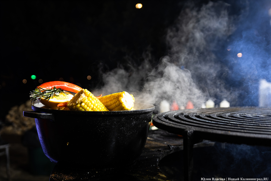 Новогодний вайб на острове Канта: как проходит праздничная ярмарка в Калининграде (фото)