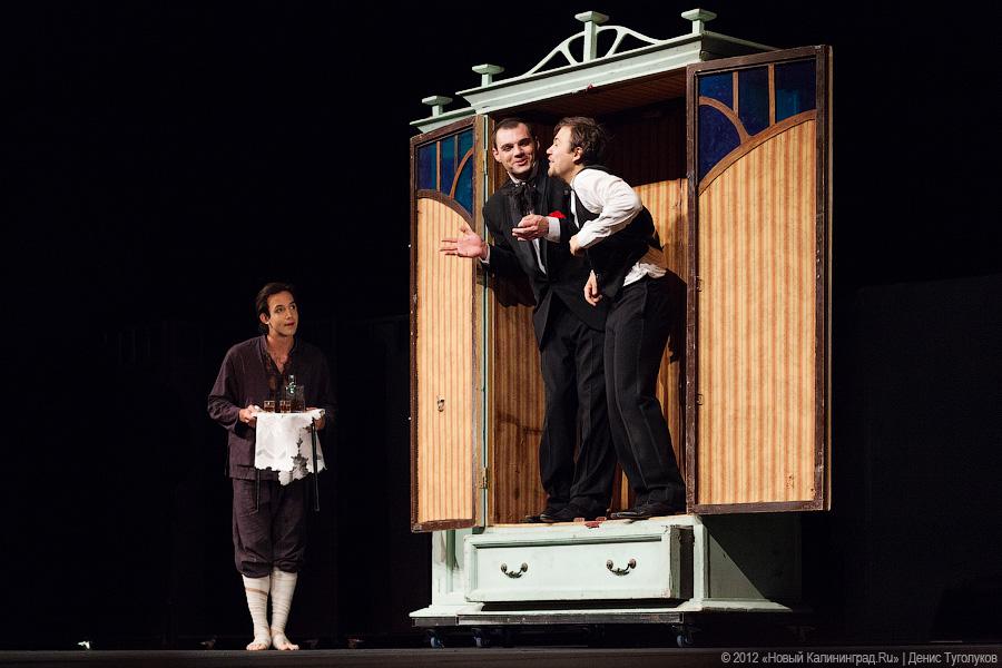 «Искреннее искусство по Булгакову»: фоторепортаж со спектакля «Зойкина квартира»