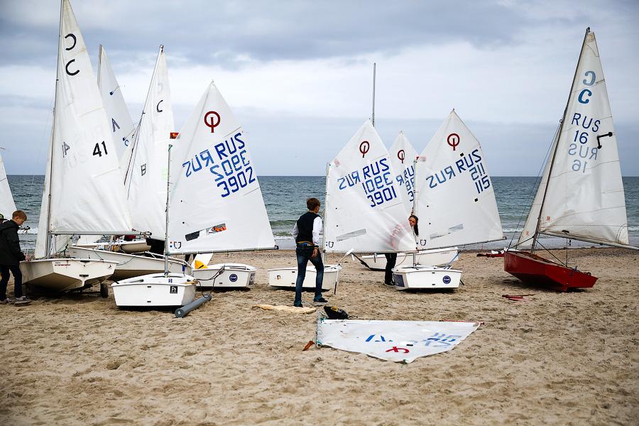 Паруса памяти: фоторепортаж с регаты, посвященной Дню Победы