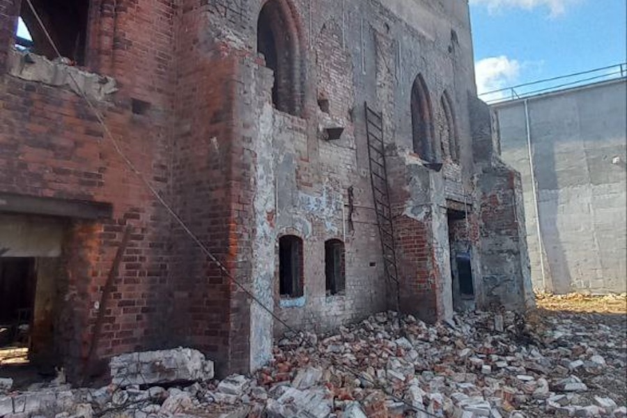 Черняховские власти подтвердили, что руины кирхи Меланхтон будут снесены (фото)