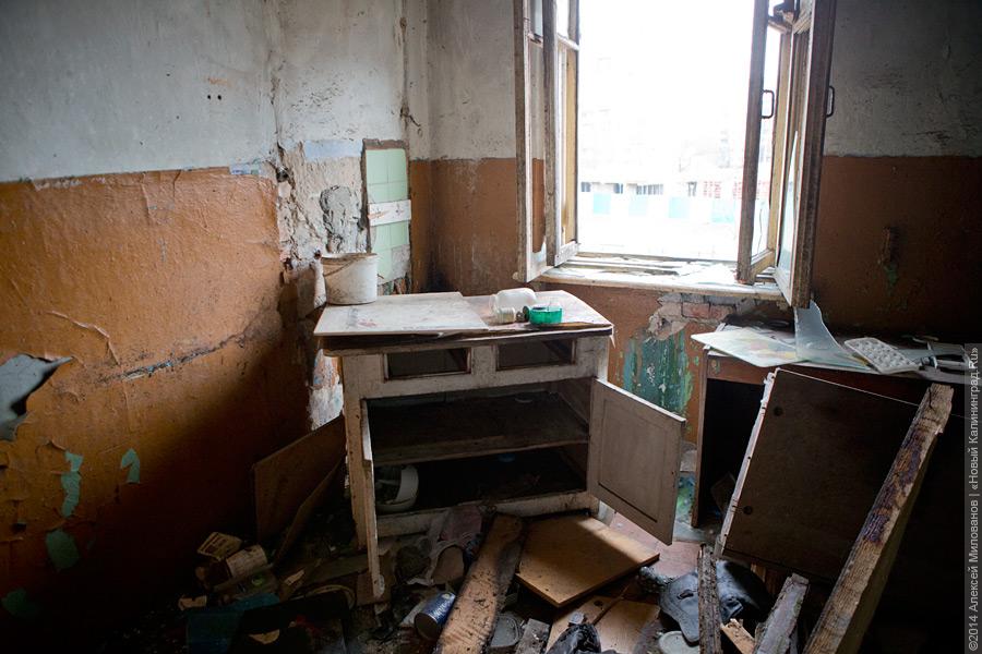 Судьба одного дома: заброшенное общежитие на Гвардейском проспекте