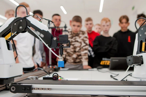 В школе  № 58 на Артиллерийской открылся школьный Детский технопарк!