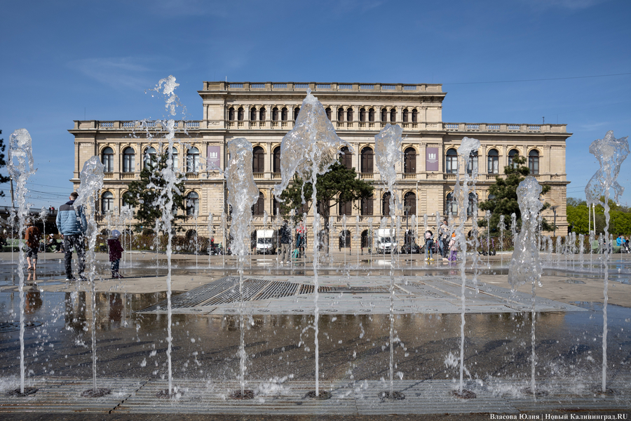 В Калининграде изменили время начала представления свето-музыкального фонтана у Биржи