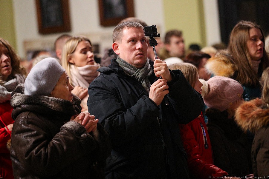 «Звезда Рождества»: католический Сочельник в Калининграде в фотографиях (фото)