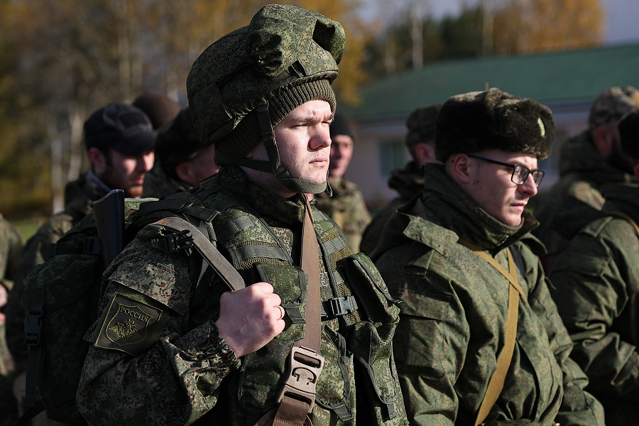 Хмурое утро: из Калининграда отправили очередную группу мобилизованных (фото)