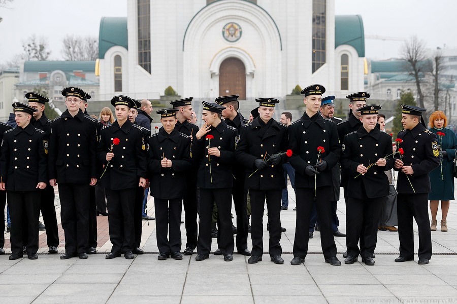 «Калининград-Санкт-Петербург»: в городе прошла акция памяти погибших в метро