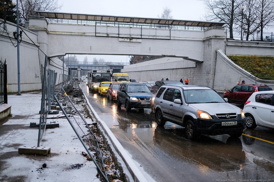Пробки под первым снегом: на ул. Киевской открылось техническое движение