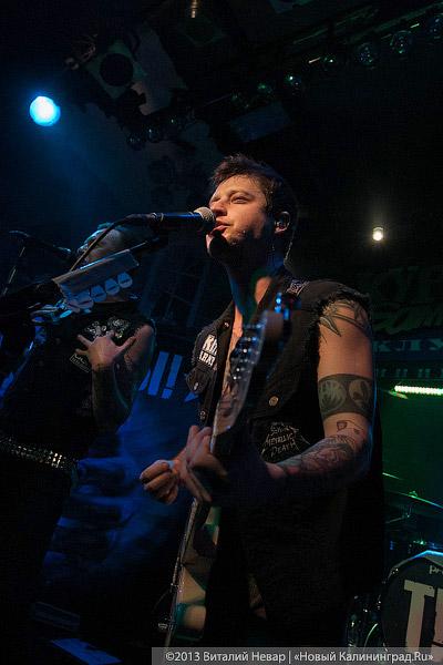 Без инсектицидов: в клубе «Кури Бамбук» дала концерт группа «Тараканы!»