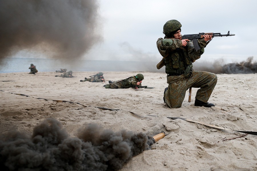 Горыныч и центнер тротила: саперы Балтфлота провели взрывные учения (фото)