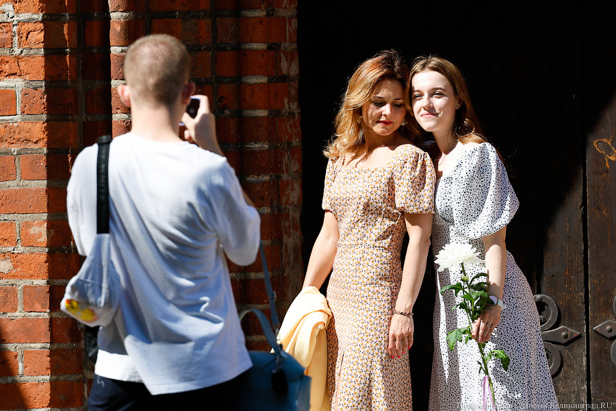 Диплом — и точка: выпуск студентов БФУ им. Канта в Кафедральном соборе (фото)