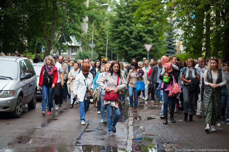 Музыка под балконом: в Калининграде прошёл фестиваль «Когда звучат улицы»