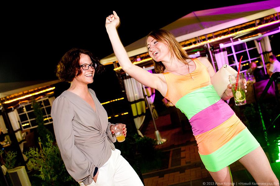 Танцы на воде: фоторепортаж с открытия клубного проекта «Воздух»