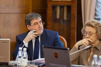 Силанов предложил не связывать отставку Хребтовой и Грознецкого с политикой