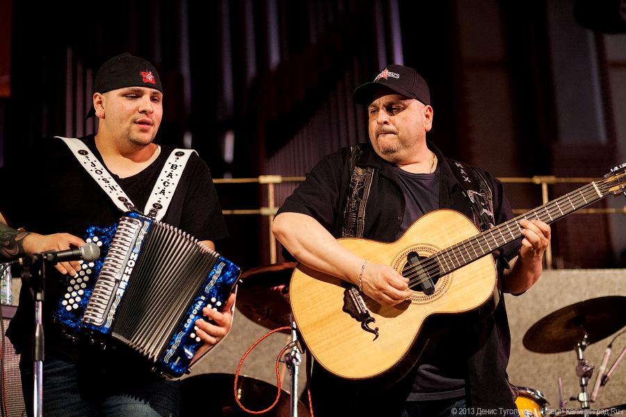 Техасские маньяки: в Калининграде выступили обладатели Грэмми Los Texmaniacs