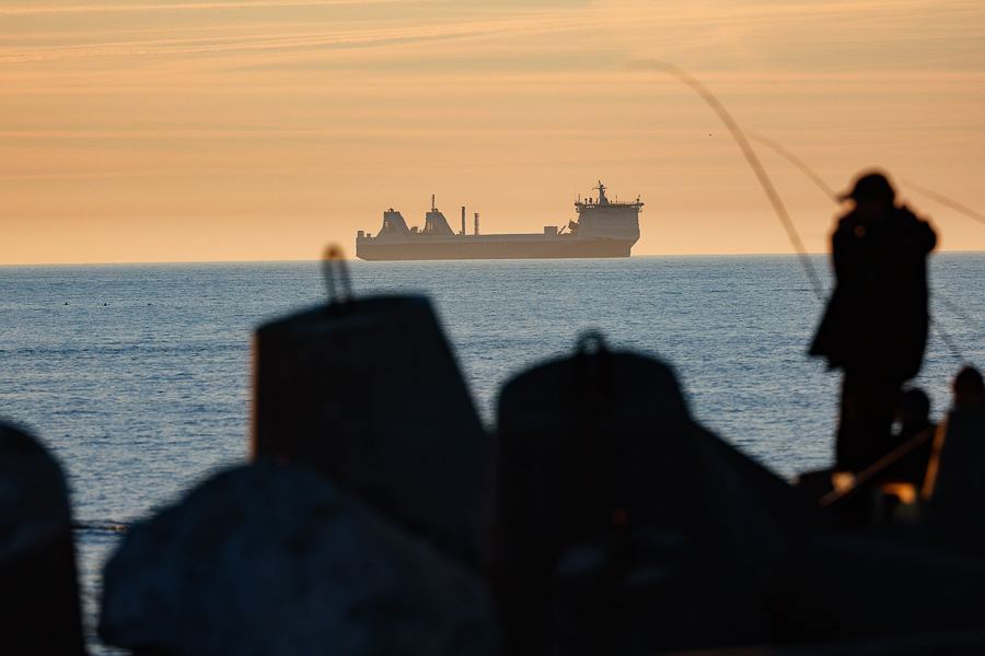 Власти о морских перевозках: причальных стенок в регионе достаточно