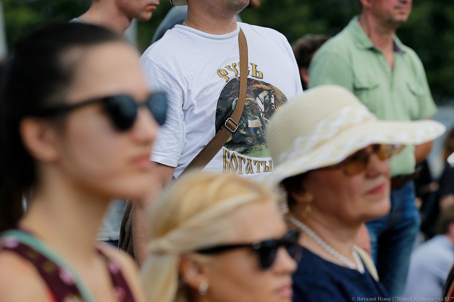 «Повезёт другим»: как прошёл субботник на территории руин замка «Кёнигсберг»