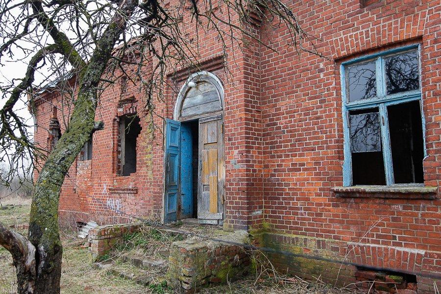 Кант в подвале и чужая история: как прошло выездное заседание совета по культуре в Веселовке