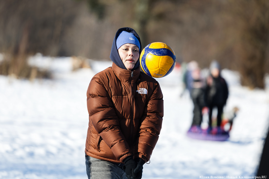 Игры при −20°C: как в Калининграде прошёл День зимних видов спорта