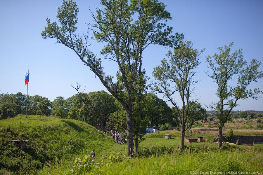 С легендами и зоопарком: форт Дёнхофф под Калининградом открылся для туристов