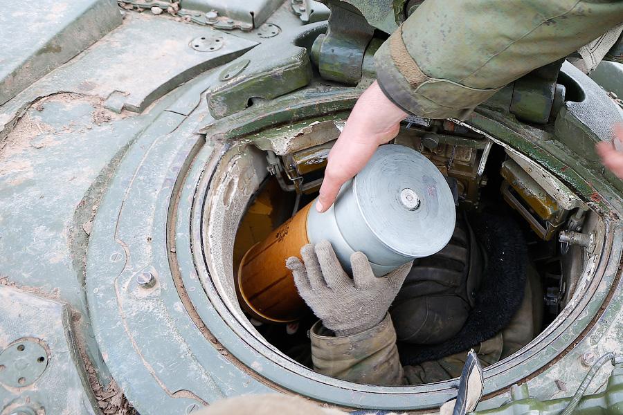 Быстрый и точный: в Калининградской области танкисты готовятся к биатлону