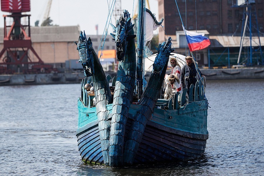 В Калининград пришел «Змей Горыныч». Мы побывали в его «чреве» (фото) (видео)