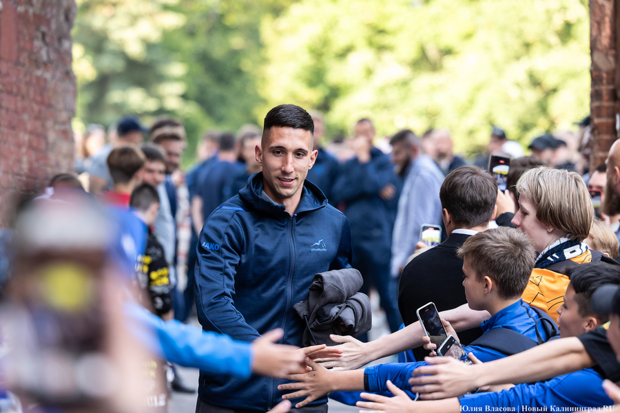 Новая жизнь, новый бюджет: как «Балтика» презентовала себя фанатам после возвращения в РПЛ (фото)