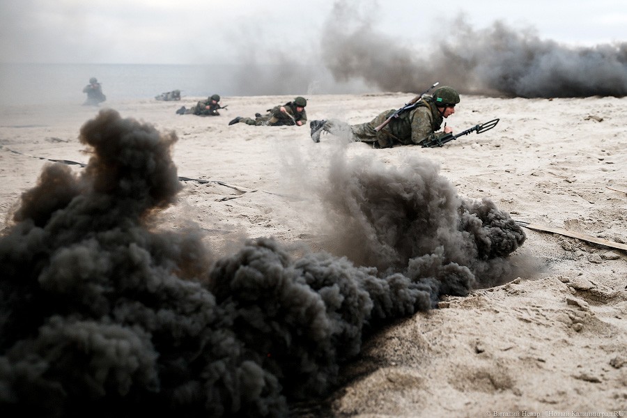 Горыныч и центнер тротила: саперы Балтфлота провели взрывные учения (фото)