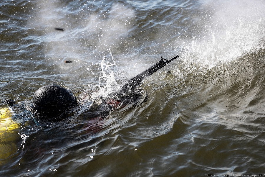 Форма в воде: на Балтике прошли учения противодиверсионного отряда (фото)