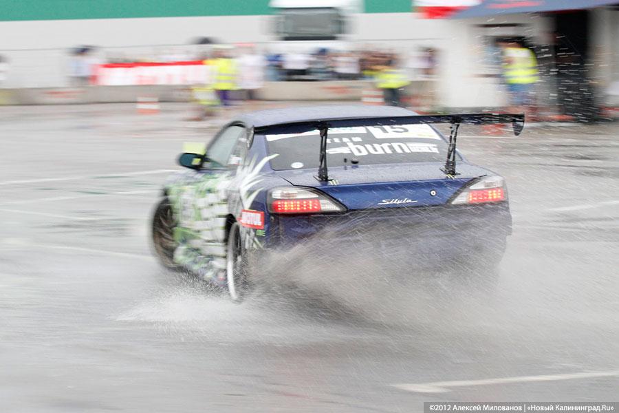 «Скользящие»: фоторепортаж с дрифт-шоу