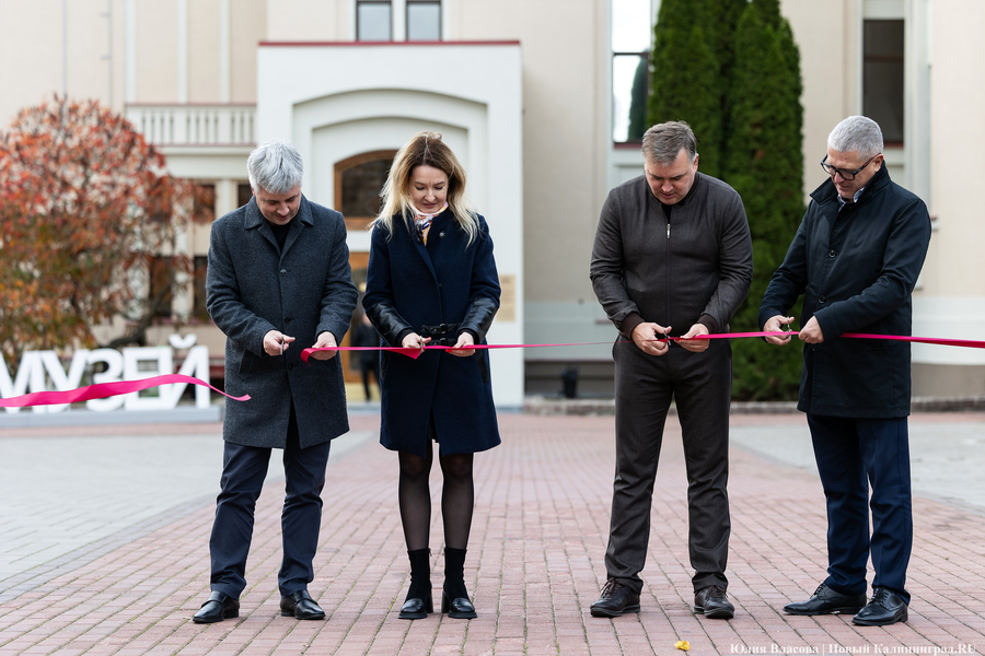 Комедия и трагедия: в Калининграде отремонтировали фасад Историко-художественного музея (фото)