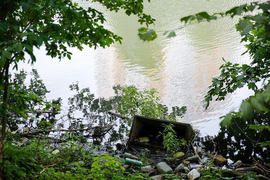 В Калининграде рыбак нашел в озере труп неизвестного мужчины