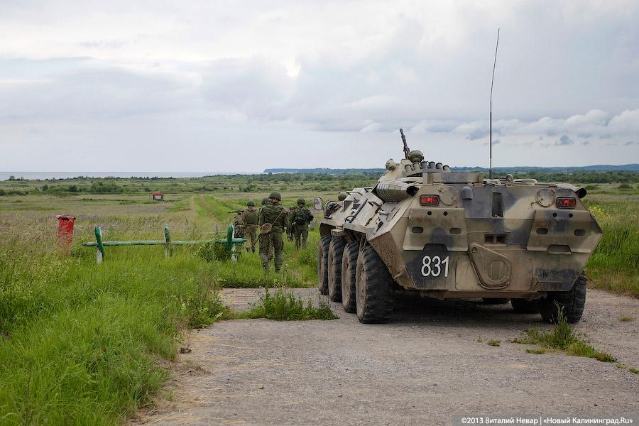 Полвека с морпехами: праздничные показательные выступления призывников 