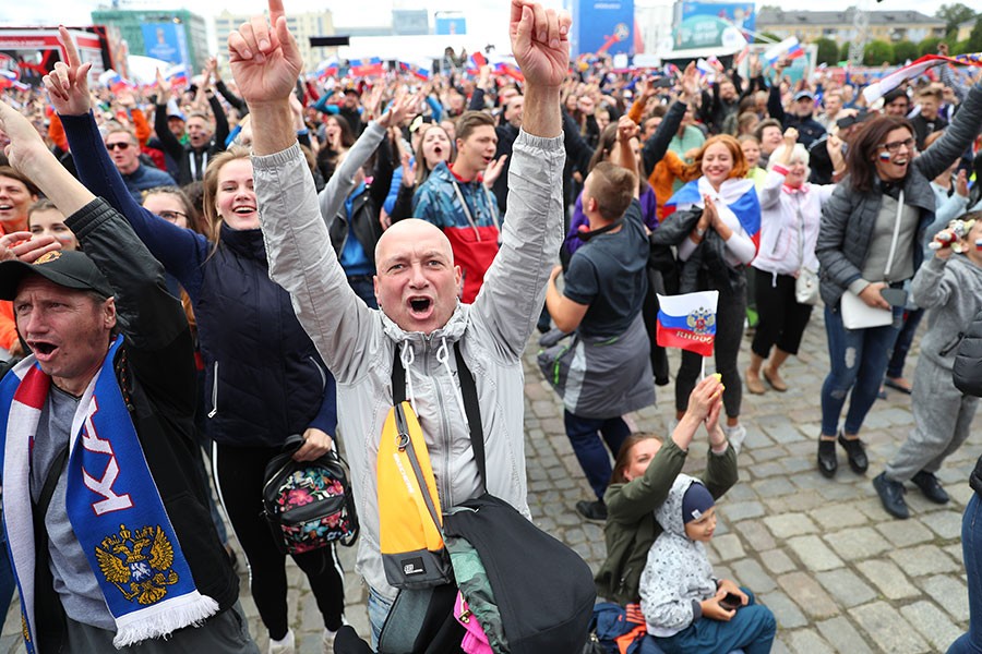 Усы победы: как Калининград болел и радовался за сборную России (фото)