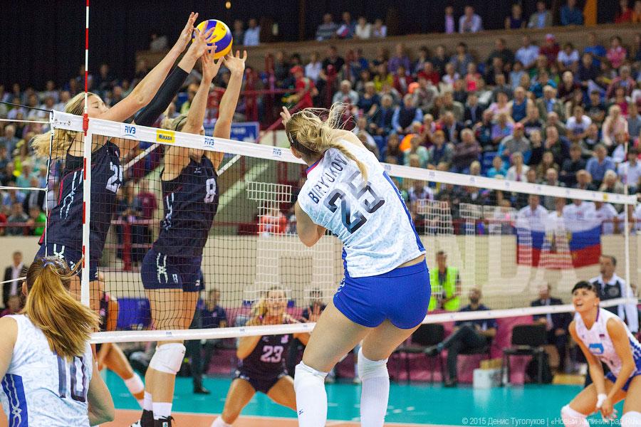 Первый блин комом: российские волейболистки проиграли американкам (фото)