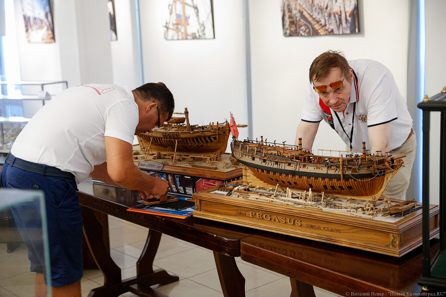 «Колумбик» в бутылке: в Калининград приехали сильнейшие судомоделисты мира